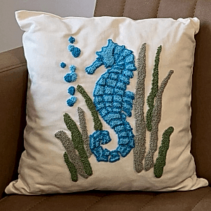 DENİZ ATI DESENLİ MİNDER