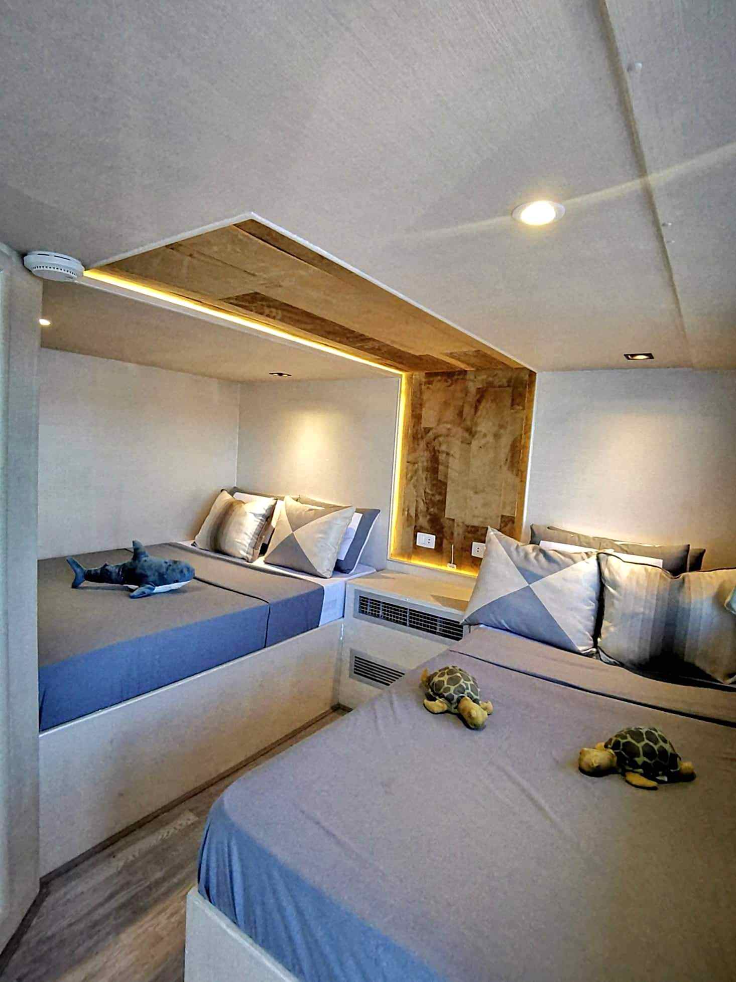 d03049dc-c976-47b2-9725-1198136075ff